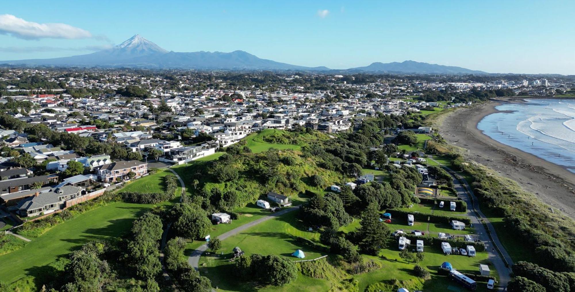 Fitzroy Beach Holiday Park نيو بلايموث المظهر الخارجي الصورة